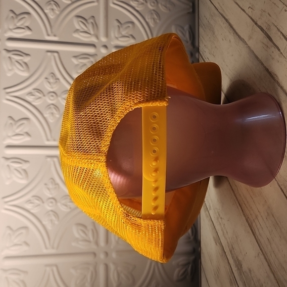 WAGNER Pro Series - Yellow Snapback Mes Truckers Hat- One Size - Picture 4 of 6